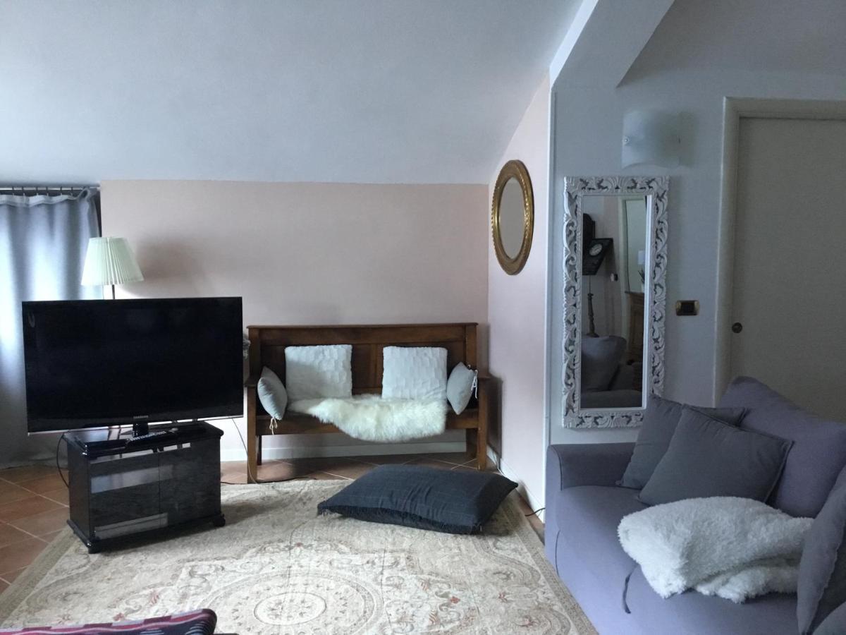 Appartamento Ottoz Aosta Bagian luar foto